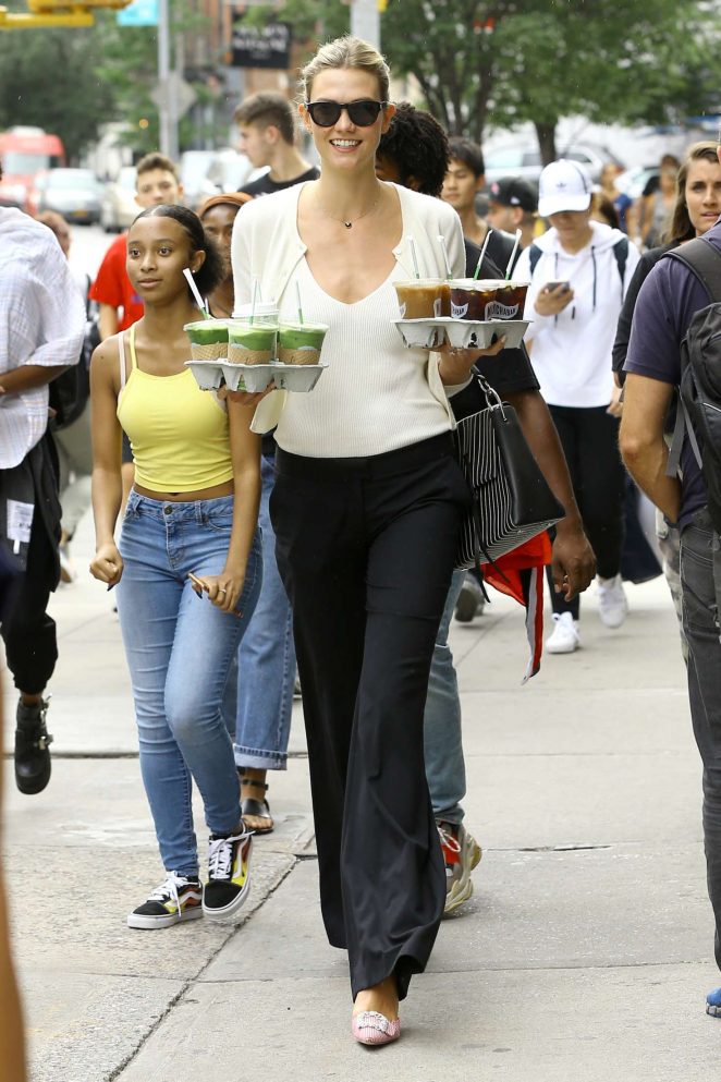 Karlie Kloss - Out in New York