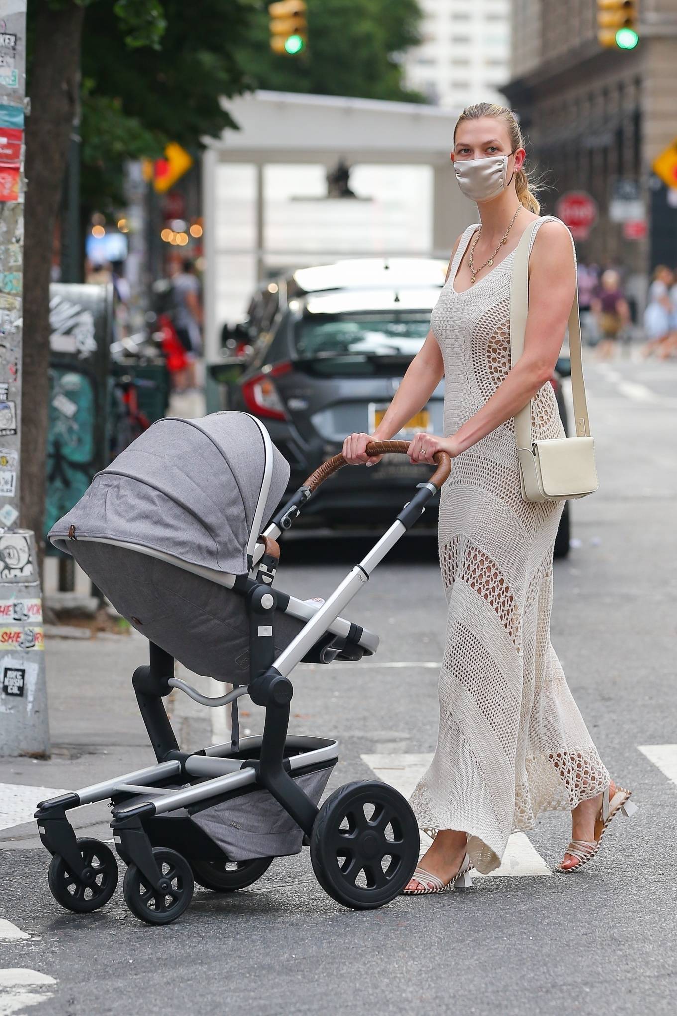 Karlie Kloss 2021 : Karlie Kloss – stroll with her baby Levi in New York-03