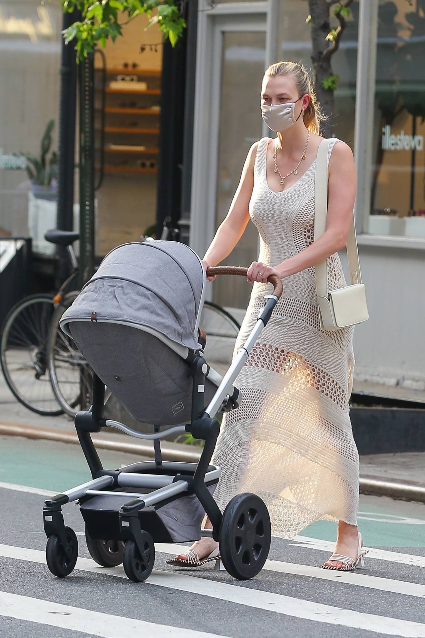 Karlie Kloss 2021 : Karlie Kloss – stroll with her baby Levi in New York-10