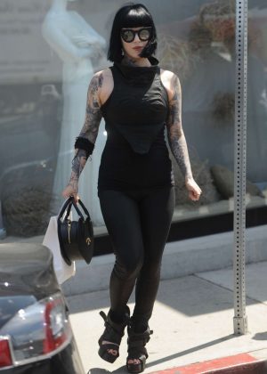 Kat Von D - Leaving a hair salon in Los Angeles