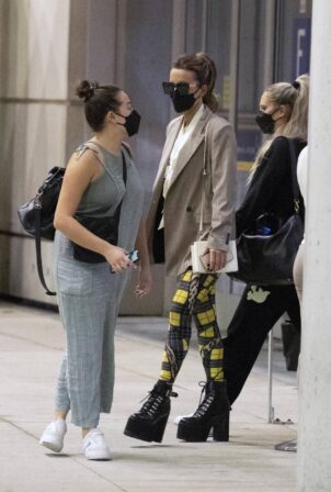 Kate Beckinsale - Arriving at Toronto airport