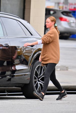 Kate Bosworth - Running errands in Pasadena