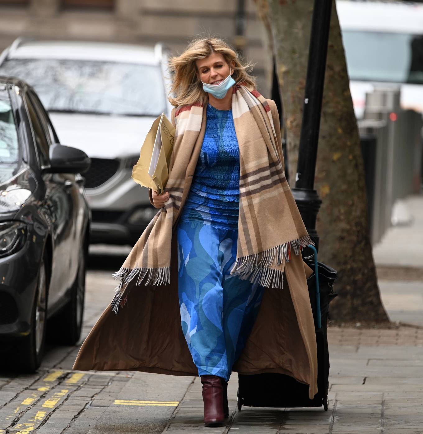 Kate Garraway – In blue dress at Smooth radio in London