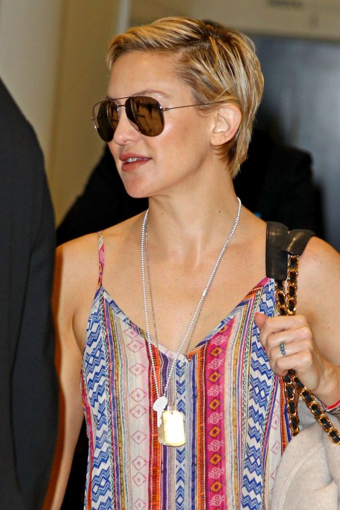 Kate Hudson - Arriving at the Sydney Airport in Australia