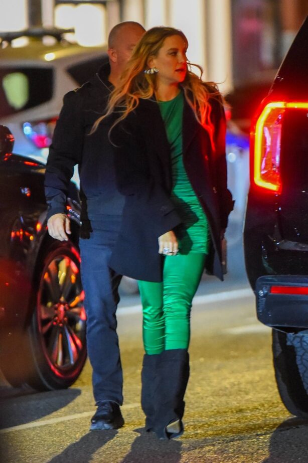 Kate Hudson - In an emerald green outfit in New York
