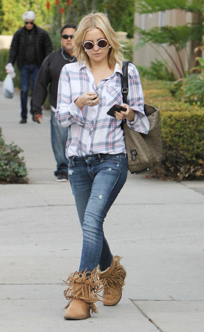 Kate Hudson in Jeans out in Los Angeles