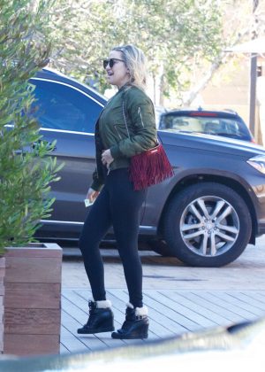 Kate Hudson out at SoHo house in Malibu