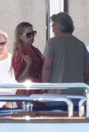 Kate Hudson - Seen on a yacht in Rome