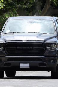Kate Hudson - Spotted in new New Dodge Ram Warlock