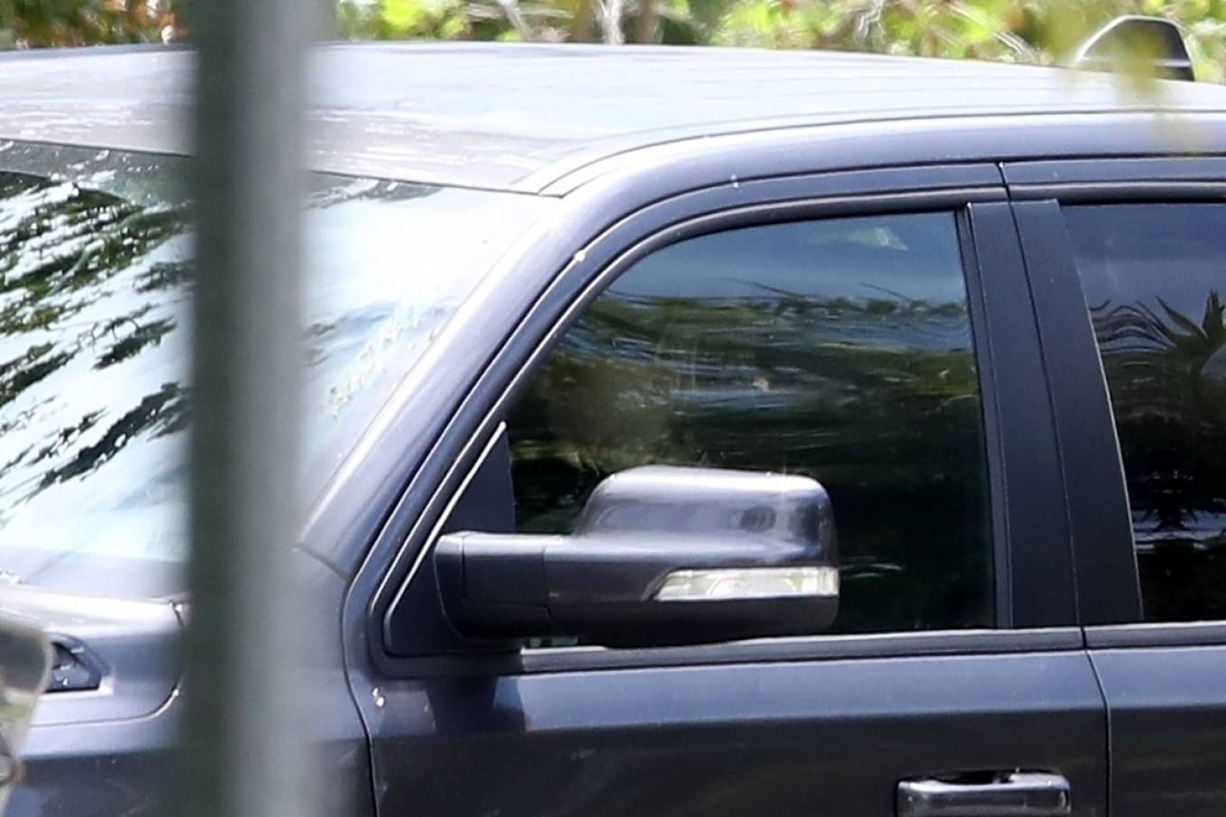 Kate Hudson â€“ Spotted in new New Dodge Ram Warlock