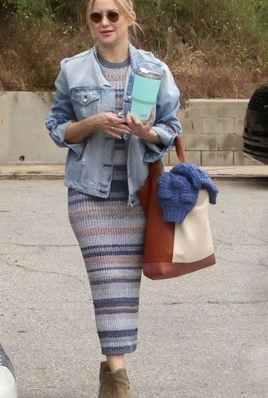 Kate Hudson - Steps out in Los Angeles