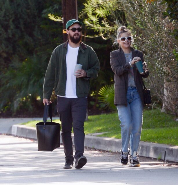 Kate Hudson - With Danny Fujikawa step out in Los Angeles
