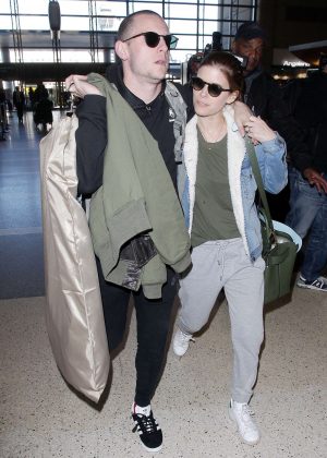 Kate Mara and Jamie Bell - Arrives at LAX airport in Los Angeles