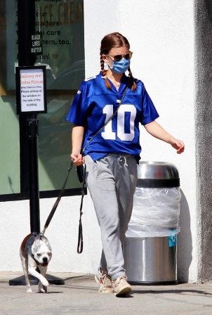 Kate Mara - Out for a dog walk and coffee in Los Feliz