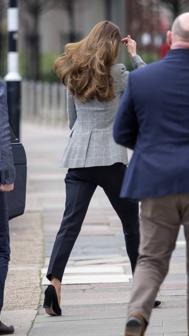 Kate Middleton - Visits a parental support project in London