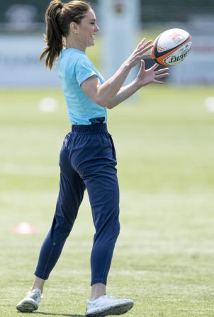 Kate Middleton - Visits Maidenhead Rugby Club