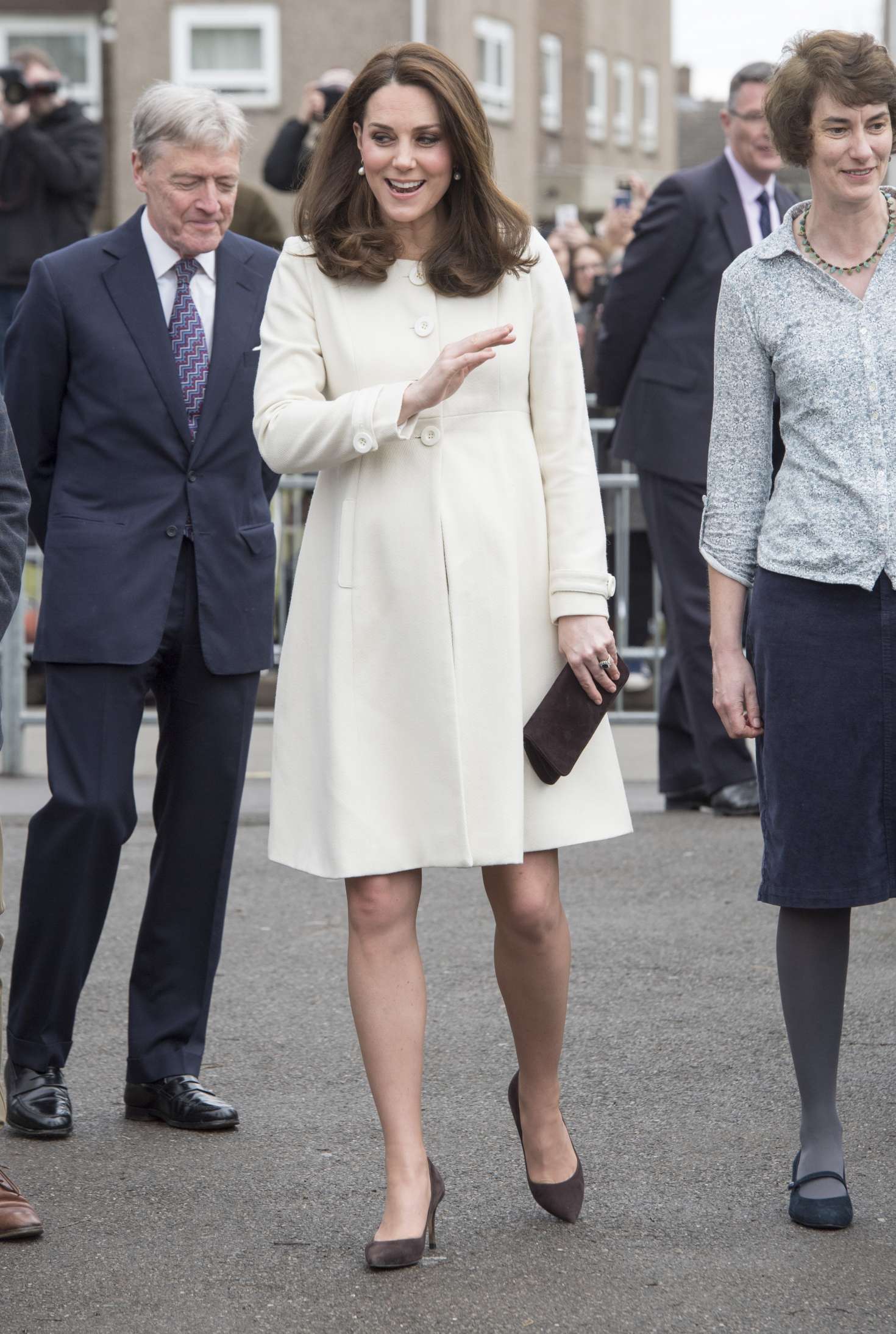 Kate Middleton: Visits the Pegasus Primary School -10 | GotCeleb