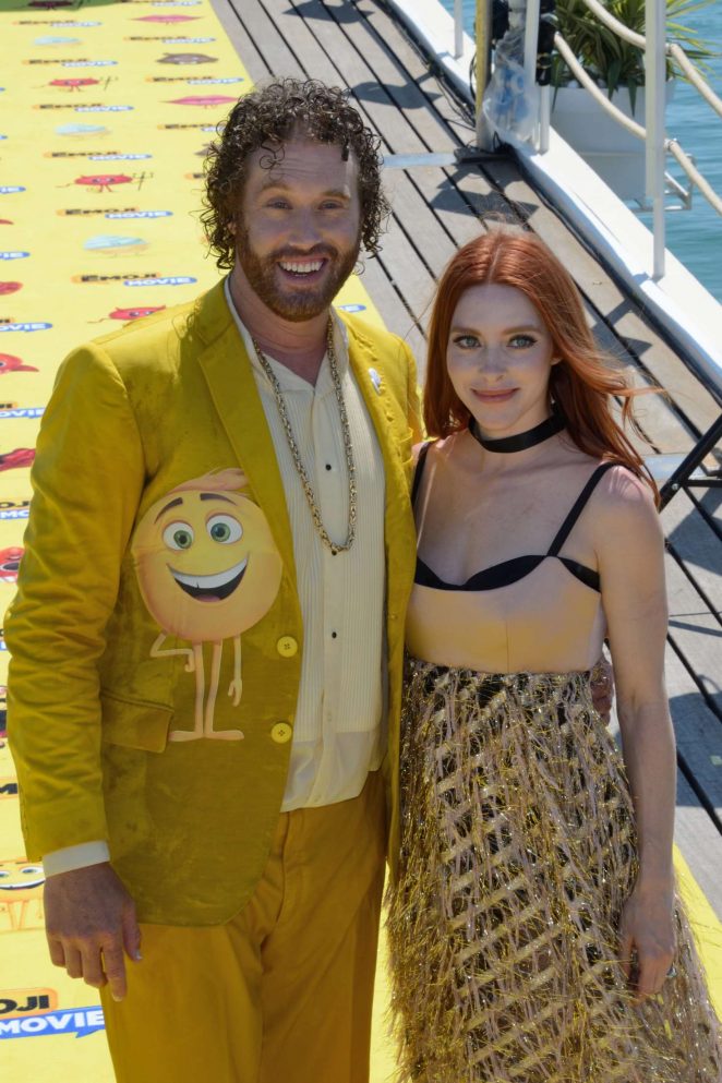 Kate Mille and TJ Miller - 'Emoji Movie' Photocall in Cannes