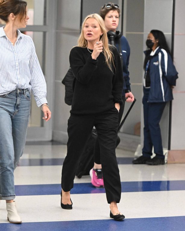 Kate Moss - Arrives at JFK Airport in New York