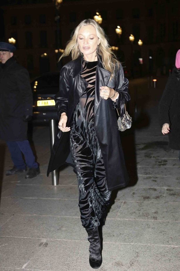 Kate Moss - Leaving her hotel in Paris