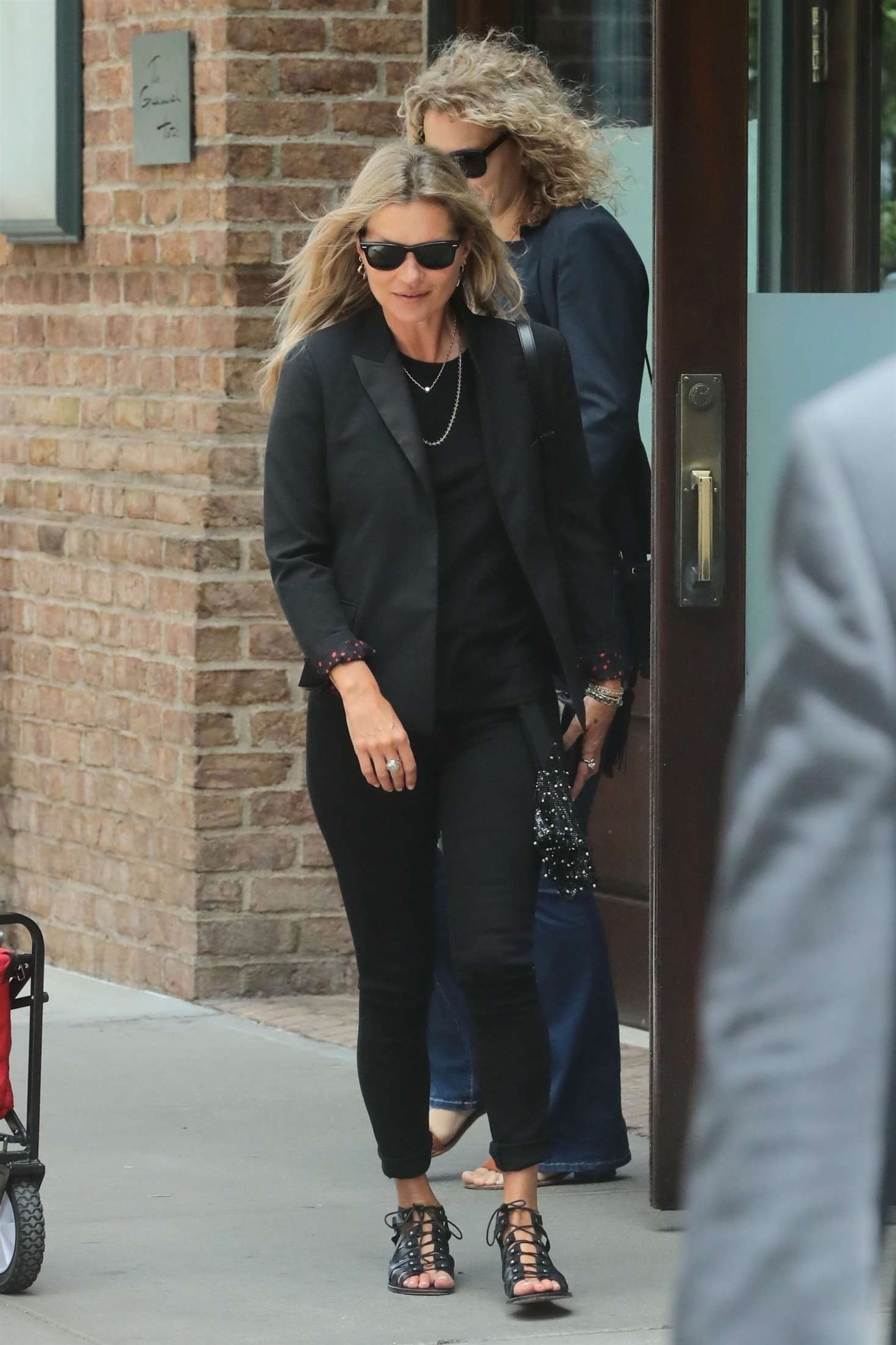 Kate Moss Leaving The Greenwich Hotel 09 Gotceleb