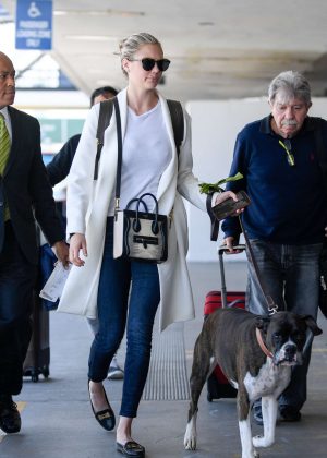 Kate Upton at LAX airport in Los Angeles