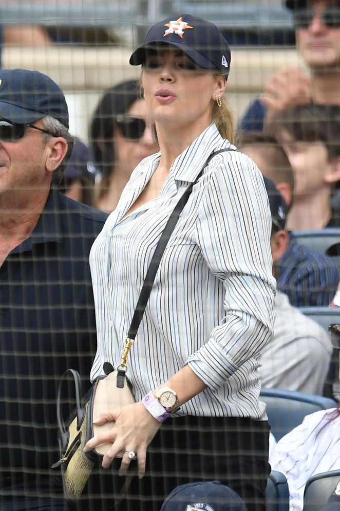 Kate Upton at Yankees vs Astros game in Bronx