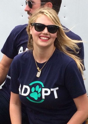 Kate Upton - Hosting a Grand Slam Adoption event in Viera