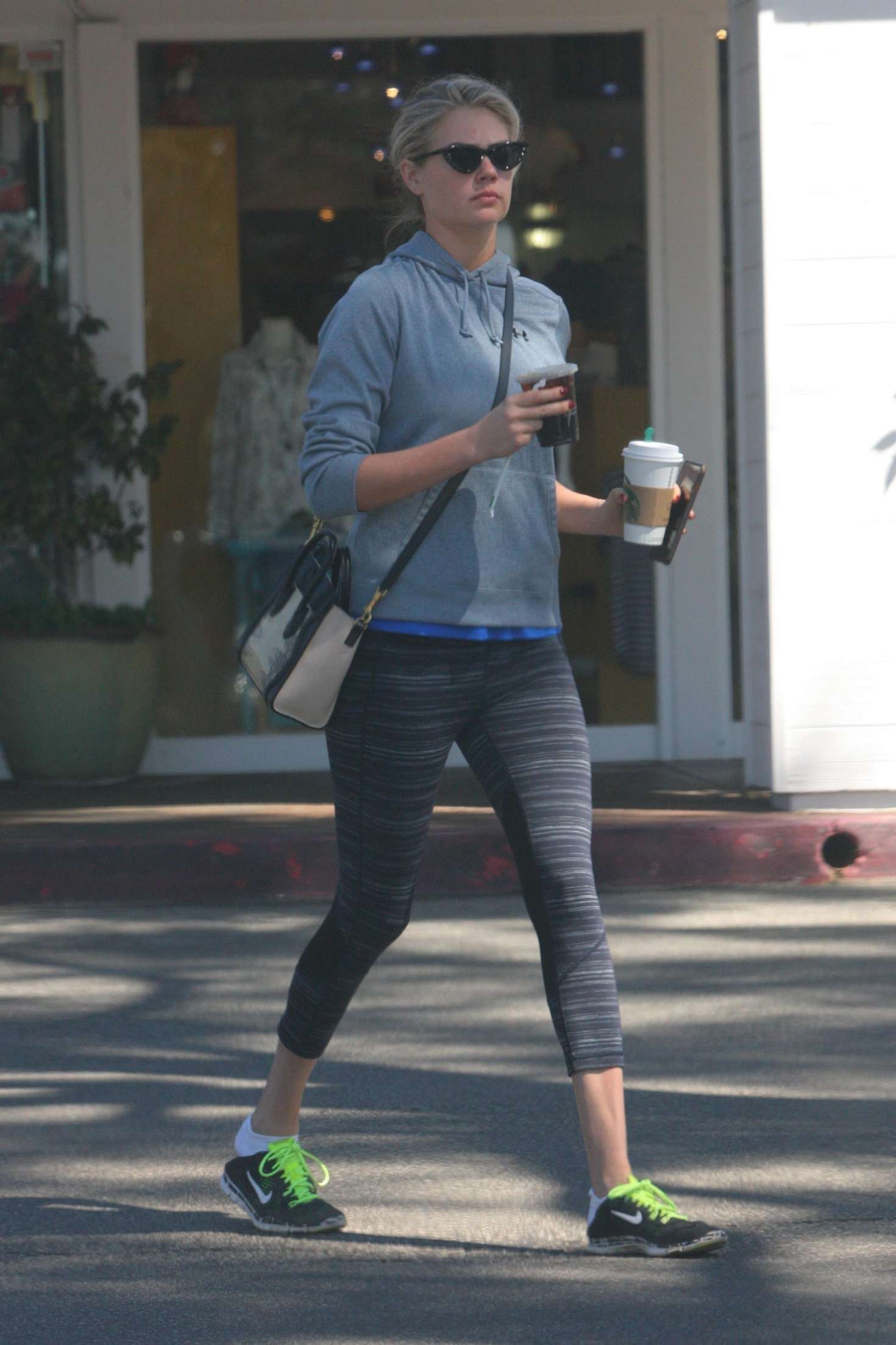 Kate Upton in Tights at Starbucks in LA | GotCeleb
