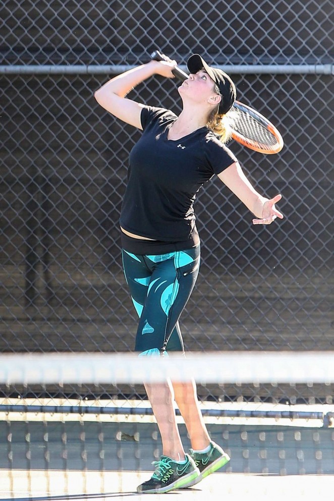 Kate Upton - Playing Tennis in Beverly Hills