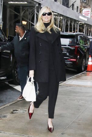 Kate Upton - Seen as she stops by GMA3 in New York