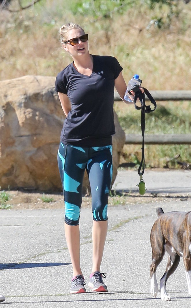 Kate Upton walking her dog out in Hollywood