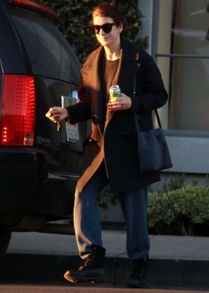Kate Walsh Shopping in Beverly Hills
