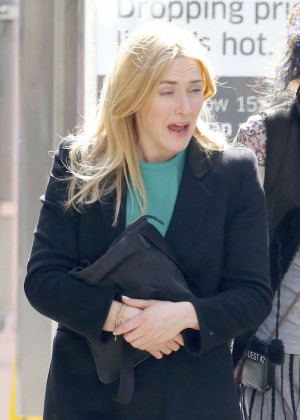 Kate Winslet - Filming 'Collateral Beauty' in NYC