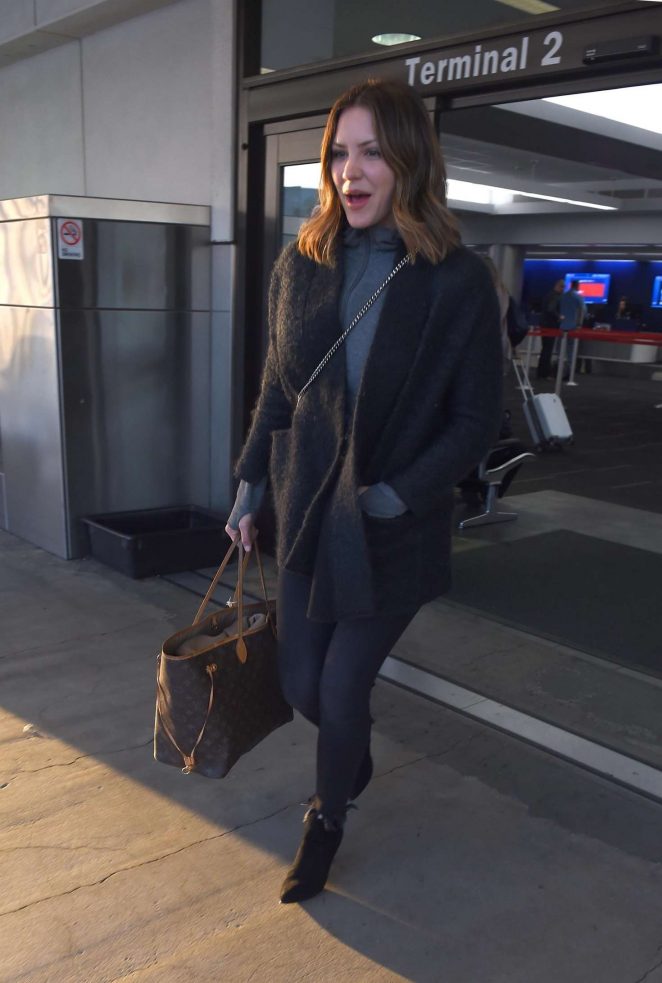 Katharine McPhee - Arriving at LAX Airport in Los Angeles
