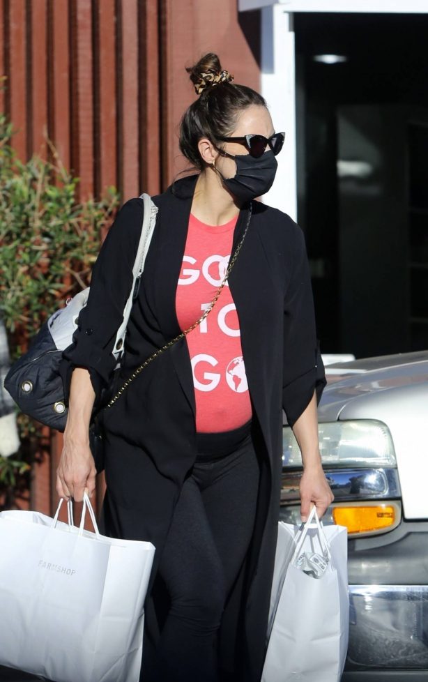 Katharine McPhee - Steps out wearing a t-shirt that says 'Good to Go' in Los Angeles