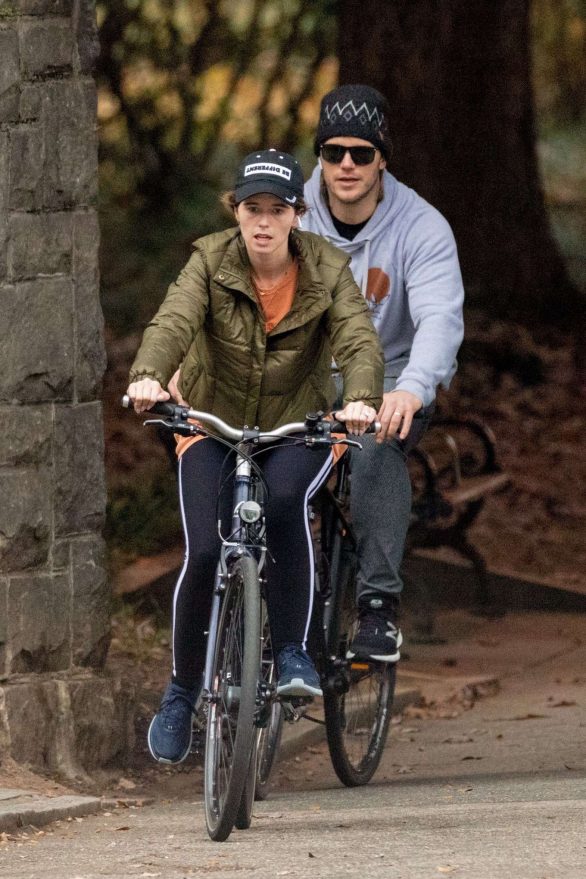 Katherine Schwarzenegger and Chris Pratt - Bike ride together in Atlanta