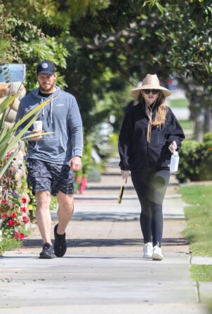 Katherine Schwarzenegger - Out for a stroll in the Palisades