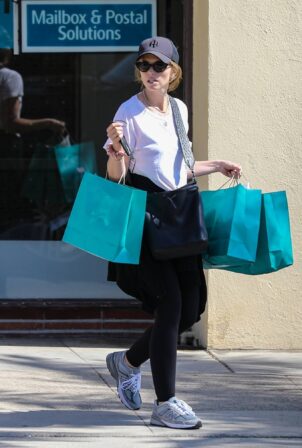 Katherine Schwarzenegger - Shopping candids in Pacific Palisades