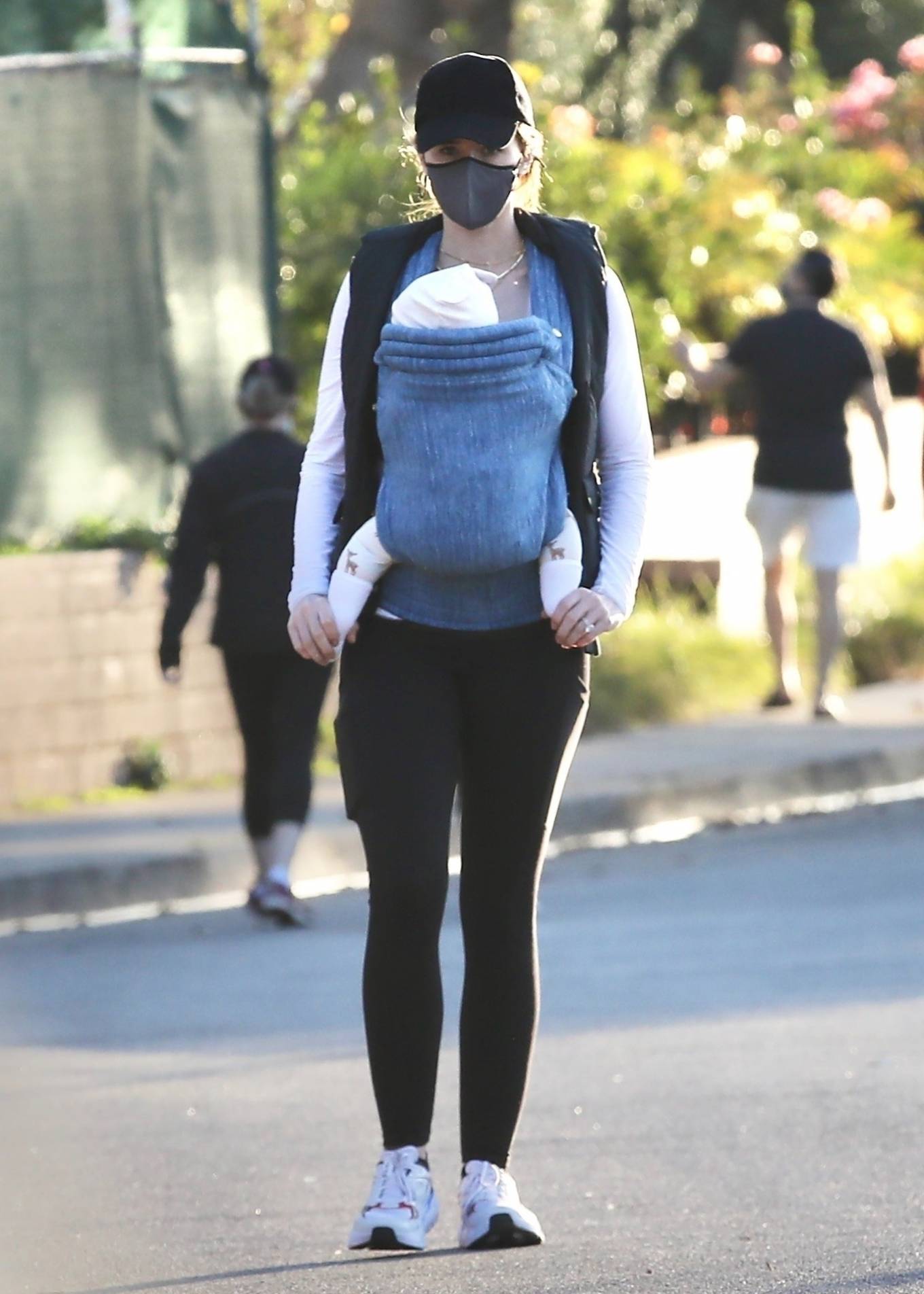 Katherine Schwarzenegger – Takes her baby girl out in Santa Monica