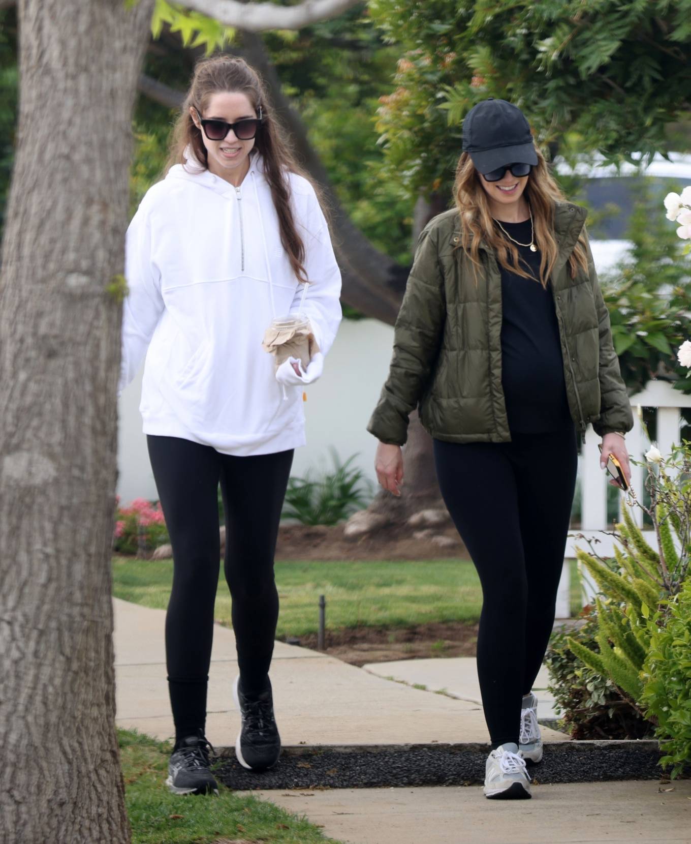 Katherine Schwarzenegger - With sister Christina in Los Angeles
