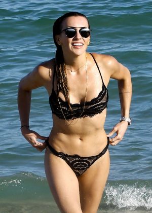 Katie Cassidy in Black Bikini On the beach in Miami