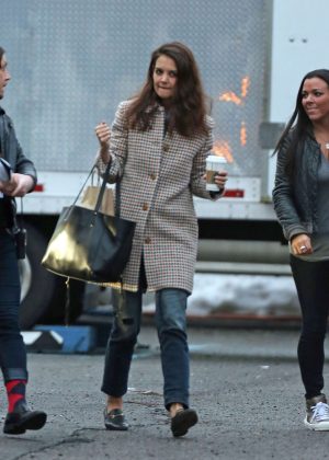Katie Holmes arriving to base camp for 'Ocean Eight' in New York