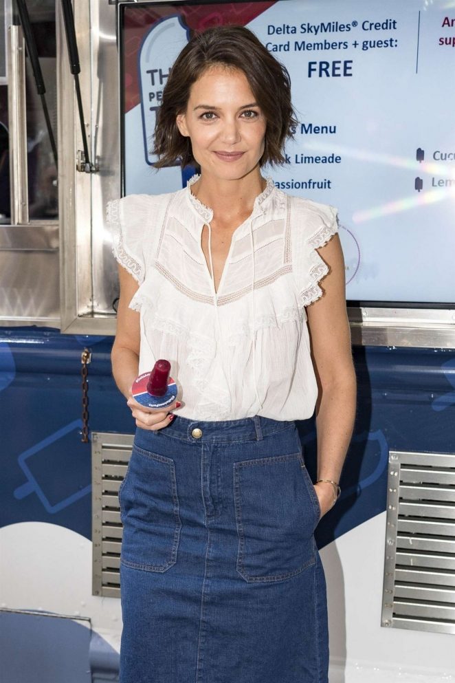 Katie Holmes - Attending the 'Perksicle Tour' Event in NY