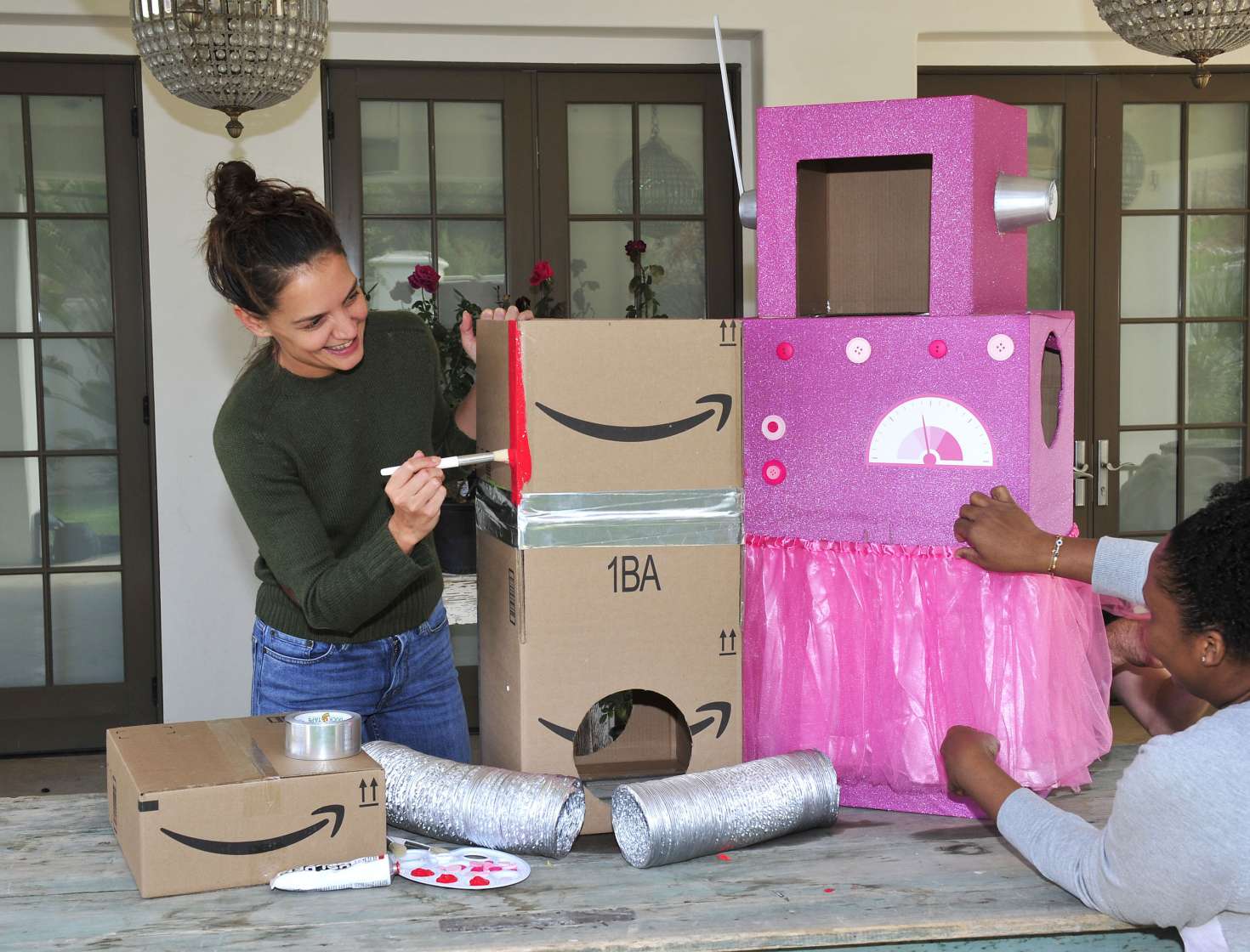 Katie Holmes 2017 : Katie Holmes: Creates Halloween boxtumes for her daughter -04