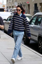 Katie Holmes - Heading to a meeting in New York