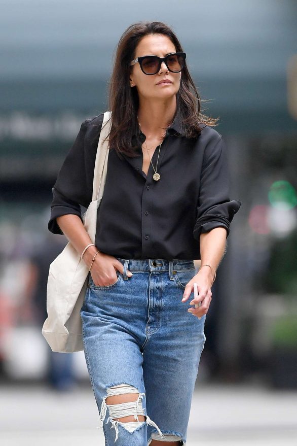 Katie Holmes - Heading to have lunch in New York City