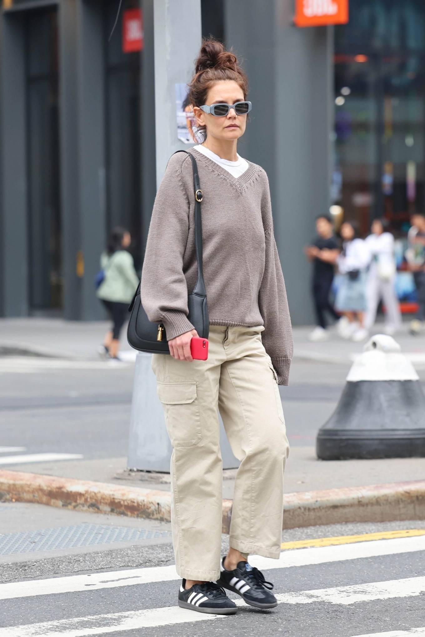 Katie Holmes - In baggy cargo pants out in Soho - New York
