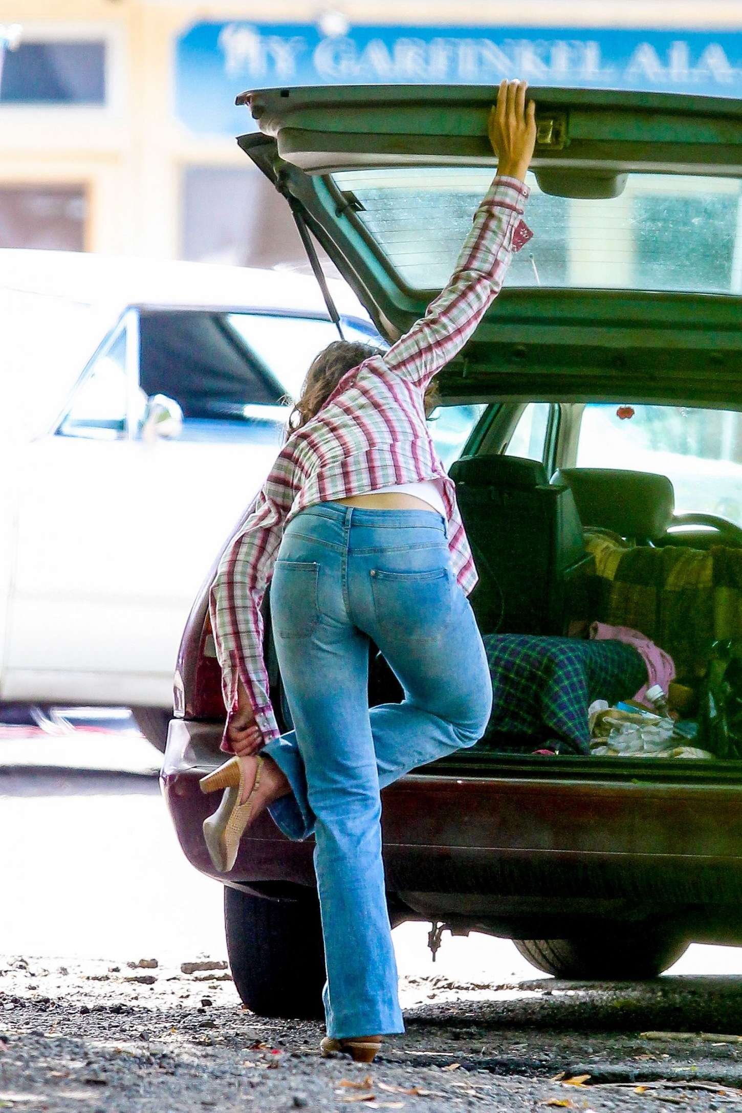 Katie Holmes 2015 : Katie Holmes in Jeans on All We Had -11.