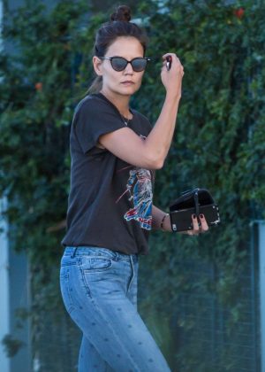 Katie Holmes in Jeans out in Calabasas